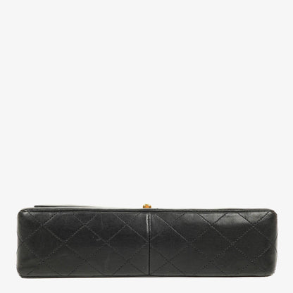 CHANEL Classic Kleine Flap Tasche aus Lammleder mit 24K vergoldeter Hardware