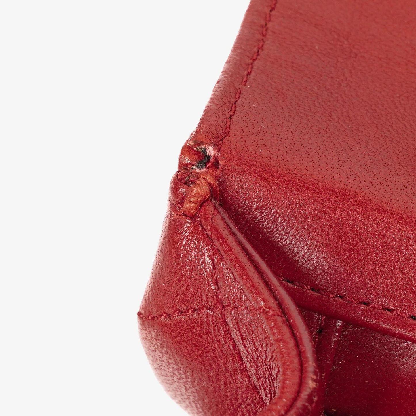 Chanel Classic Small Flap Bag aus rotem Lammleder mit 24K vergoldeter Hardware