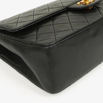 Chanel Medium Classic Vintage Double Flap Tasche Schwarz Stepp-Lammleder 24K vergoldete Beschläge