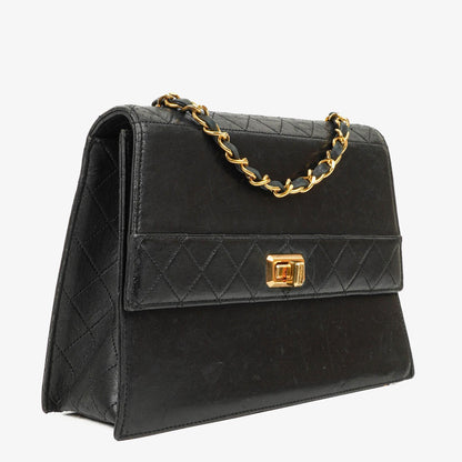 Chanel Classic Vintage Medium Trapeztasche aus schwarzem gestepptem Lammleder, 1989-1991