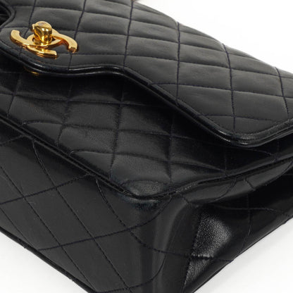 Chanel Classic Vintage Small Doppelklappen Tasche Marineblau gestepptes Lammleder mit 24K Goldplattierten Beschlägen