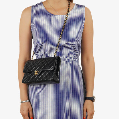 Chanel Classic Vintage Small Doppelklappen Tasche Marineblau gestepptes Lammleder mit 24K Goldplattierten Beschlägen