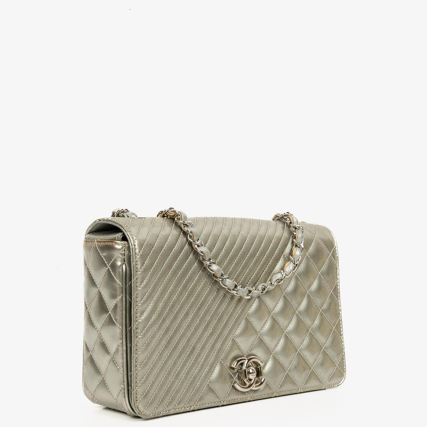 Chanel Coco Boy Flap Tasche aus silbernem gestepptem Lackleder