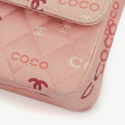 Chanel COCO Print Medium Classic Double Flap Tasche mit 24K vergoldeten Beschlägen