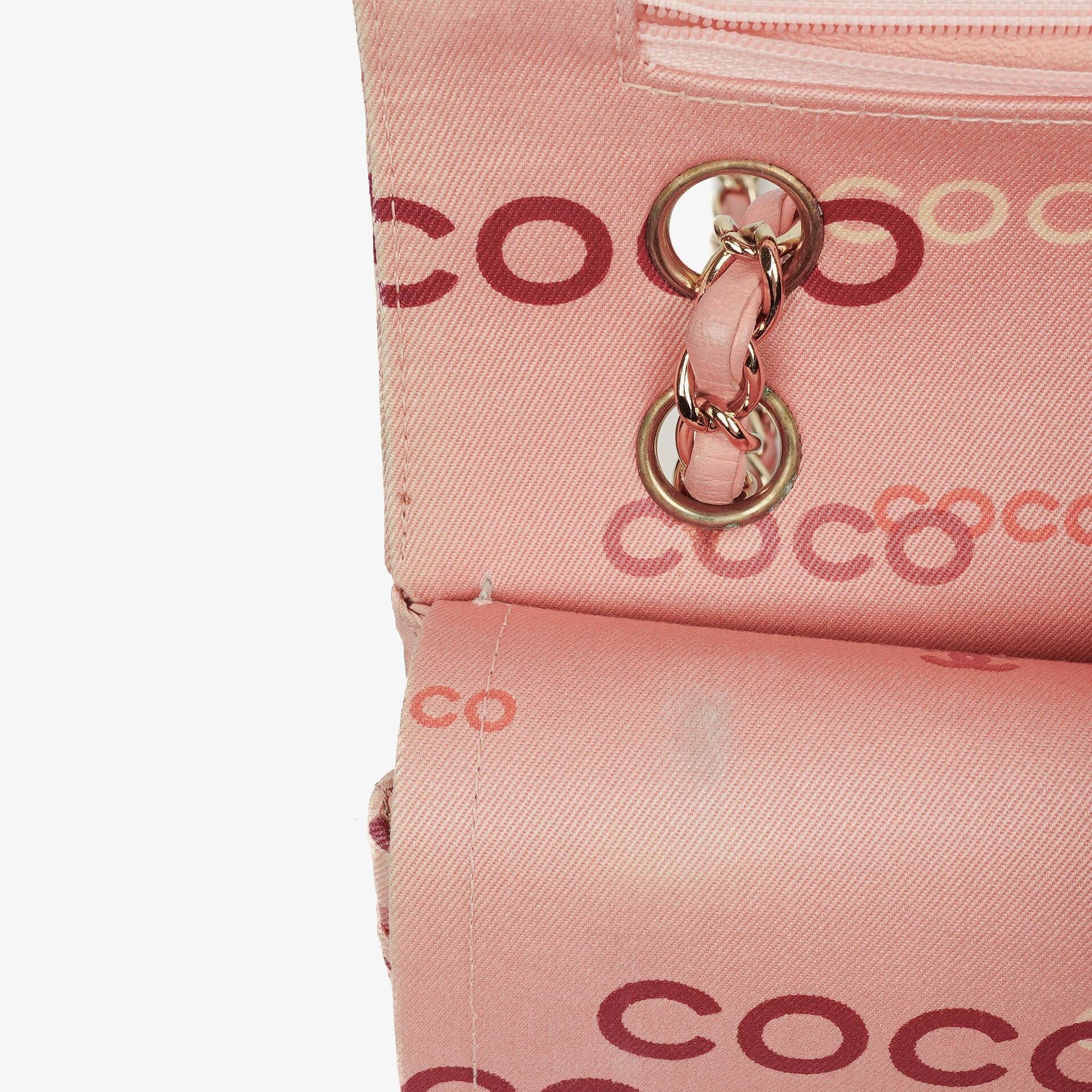 Chanel COCO Print Medium Classic Double Flap Tasche mit 24K vergoldeten Beschlägen