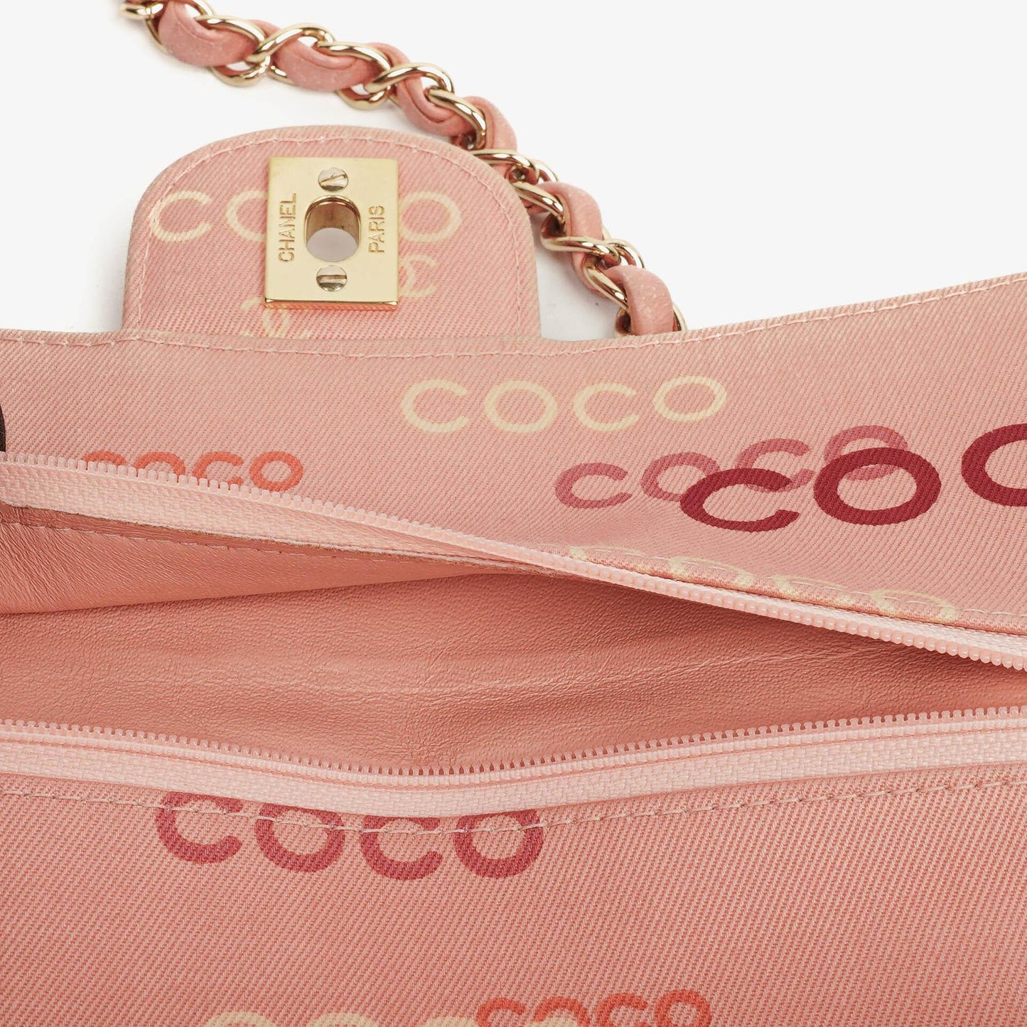 Chanel COCO Print Medium Classic Double Flap Tasche mit 24K vergoldeten Beschlägen