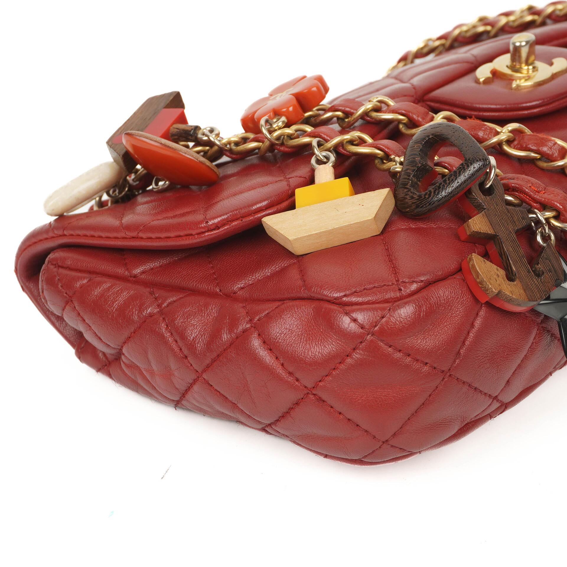 Chanel Cruise Charm Medium Flap Tasche Lammleder