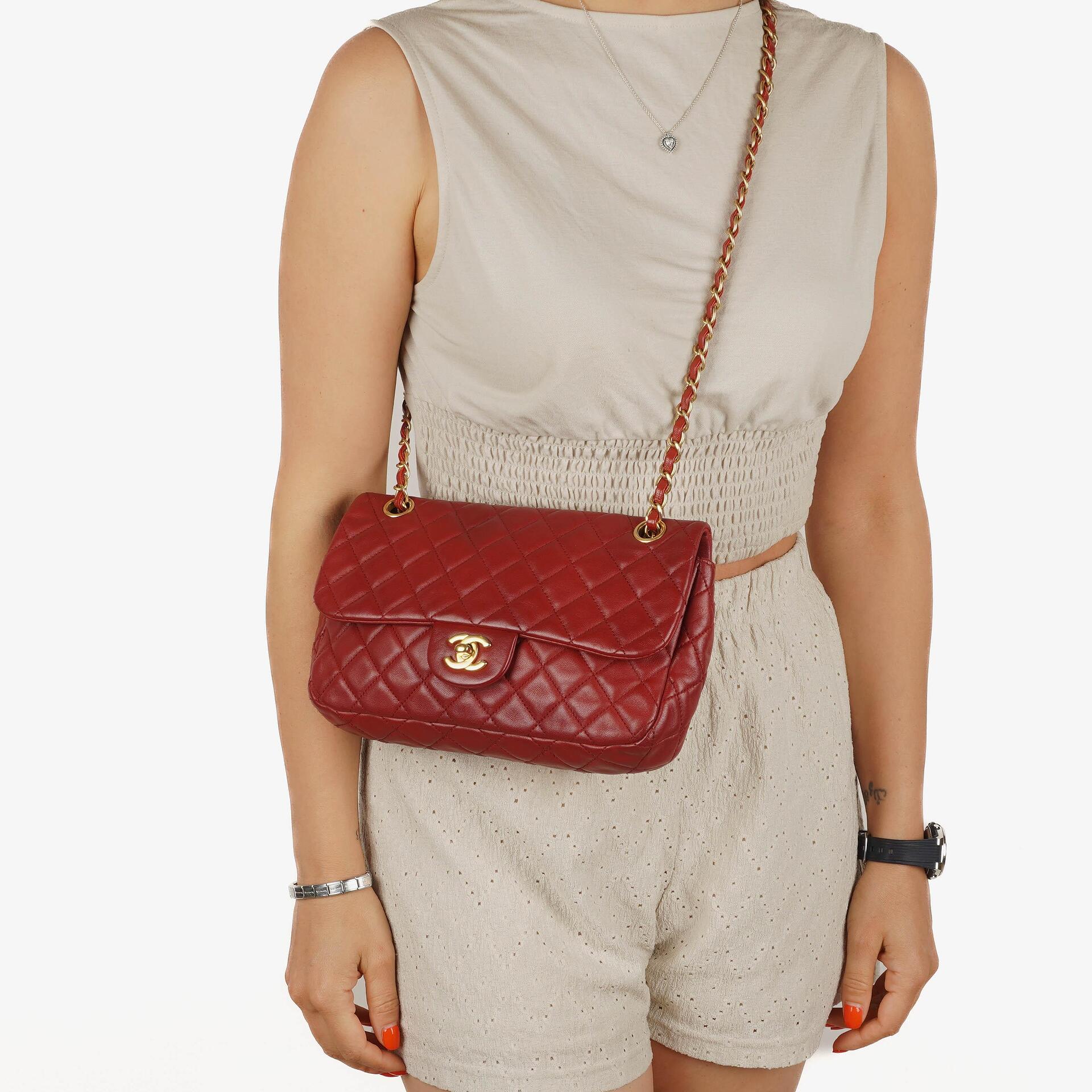 Chanel Cruise Charm Medium Flap Tasche Lammleder