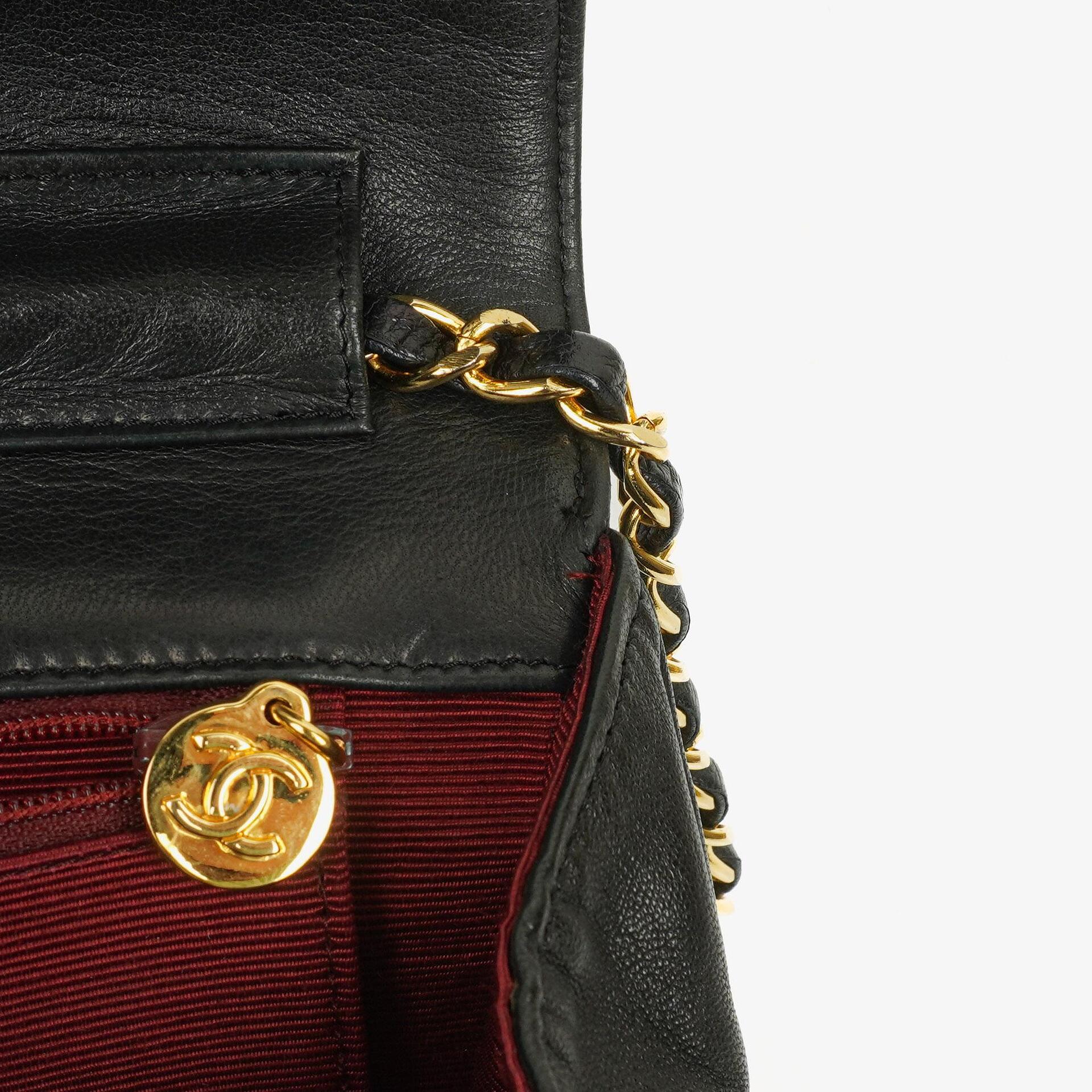 Chanel Diagonal Medium Classic Single Flap Tasche aus schwarzem gestepptem Lammleder mit 24K vergoldeter Hardware