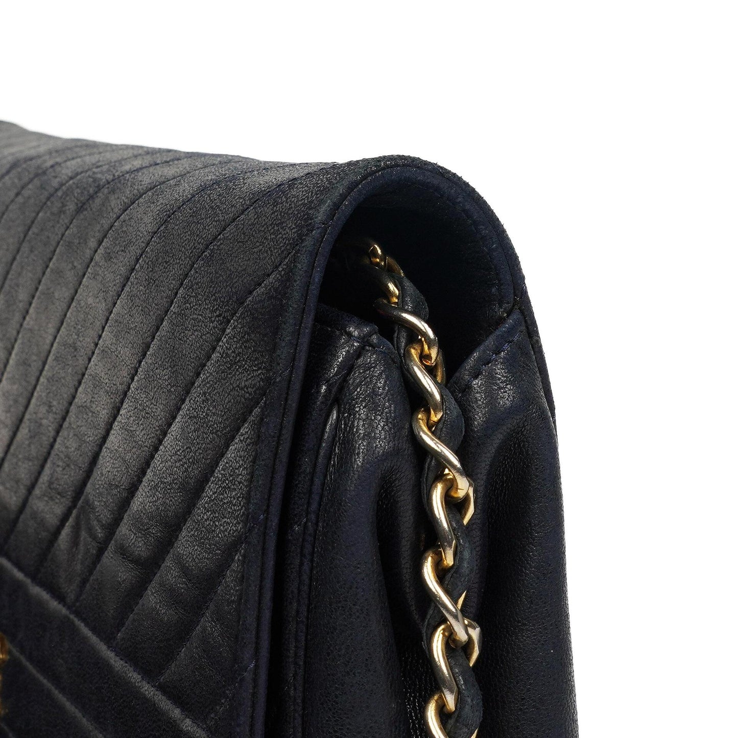 Chanel Diagonal Medium Classic marineblau gestepptes Lammleder Single Flap Bag mit 24K goldplattierten Beschlägen