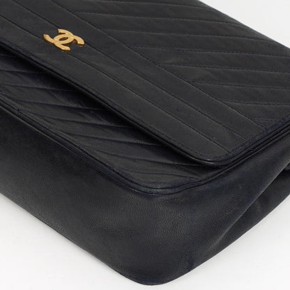 Chanel Diagonal Medium Classic marineblau gestepptes Lammleder Single Flap Bag mit 24K goldplattierten Beschlägen