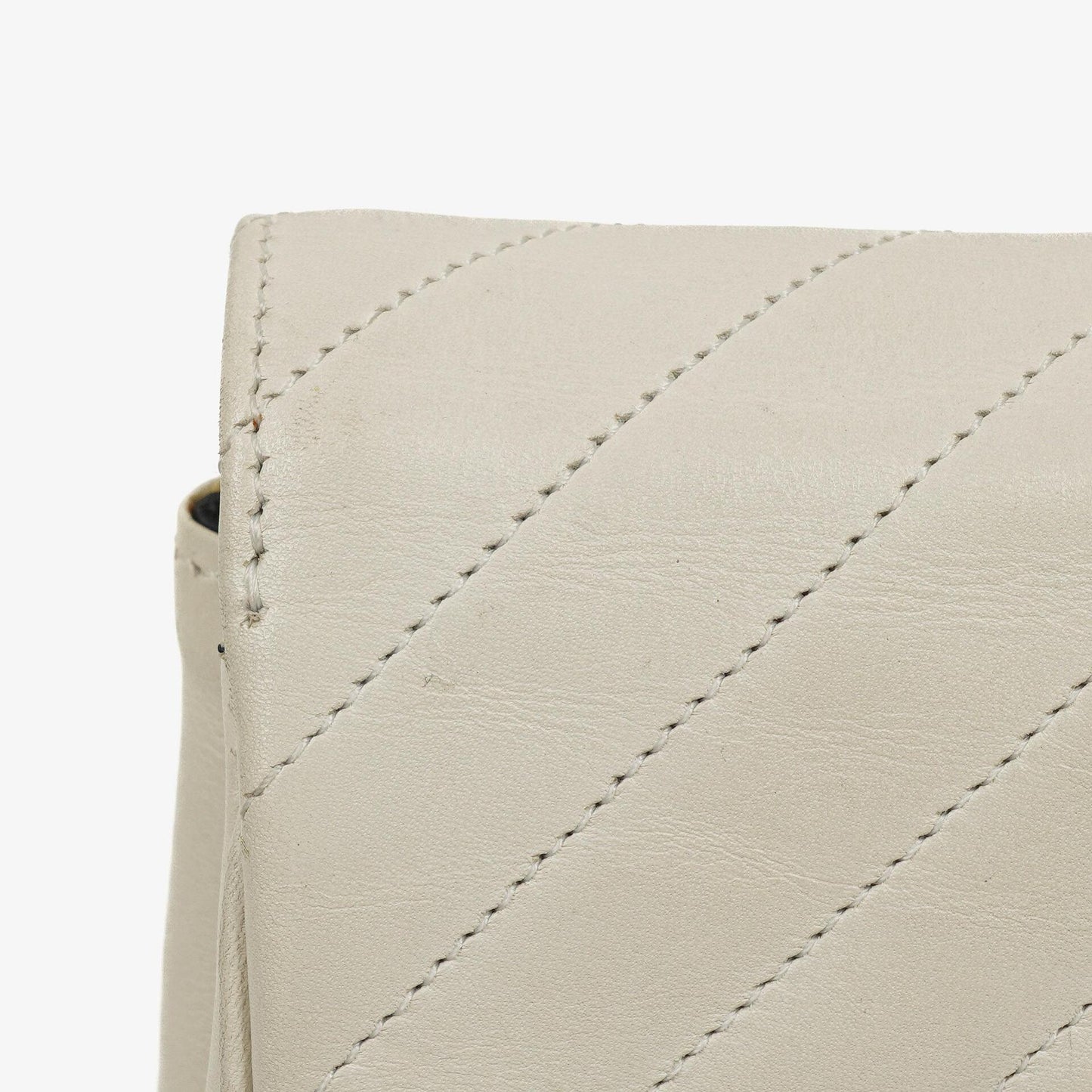 Chanel Small Classic Single Flap Tasche aus diagonal gestepptem Lammleder mit 24K vergoldeten Beschlägen