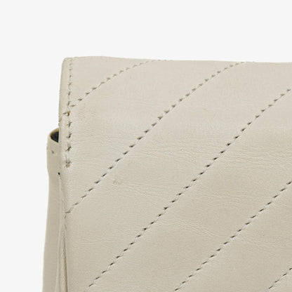 Chanel Small Classic Single Flap Tasche aus diagonal gestepptem Lammleder mit 24K vergoldeten Beschlägen