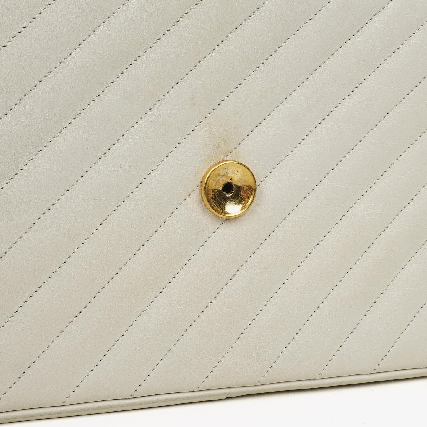 Chanel Small Classic Single Flap Tasche aus diagonal gestepptem Lammleder mit 24K vergoldeten Beschlägen