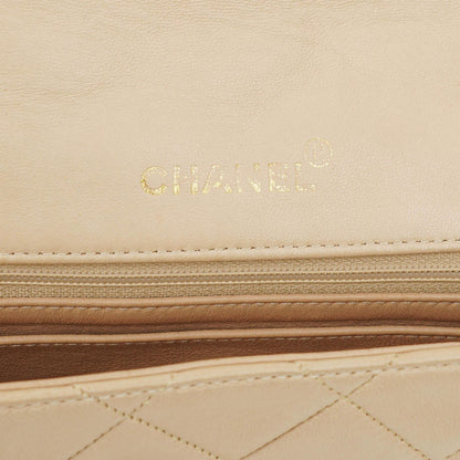 Chanel Diana Vintage Medium Flap Bag aus beigem gestepptem Lammleder mit 24K vergoldeten Beschlägen