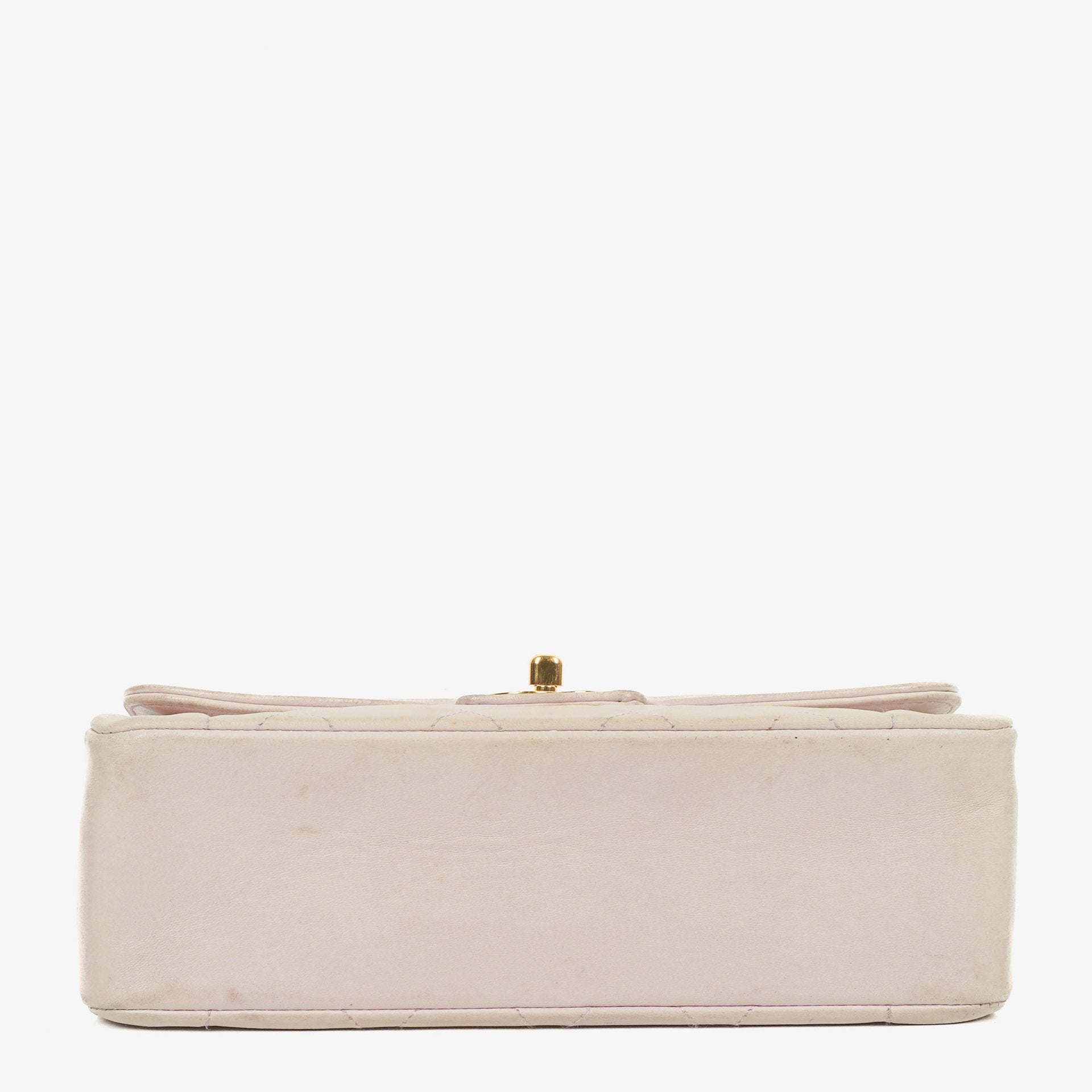 Chanel Diana Vintage Medium Flap Tasche aus gestepptem Lammleder mit 24K vergoldeter Hardware
