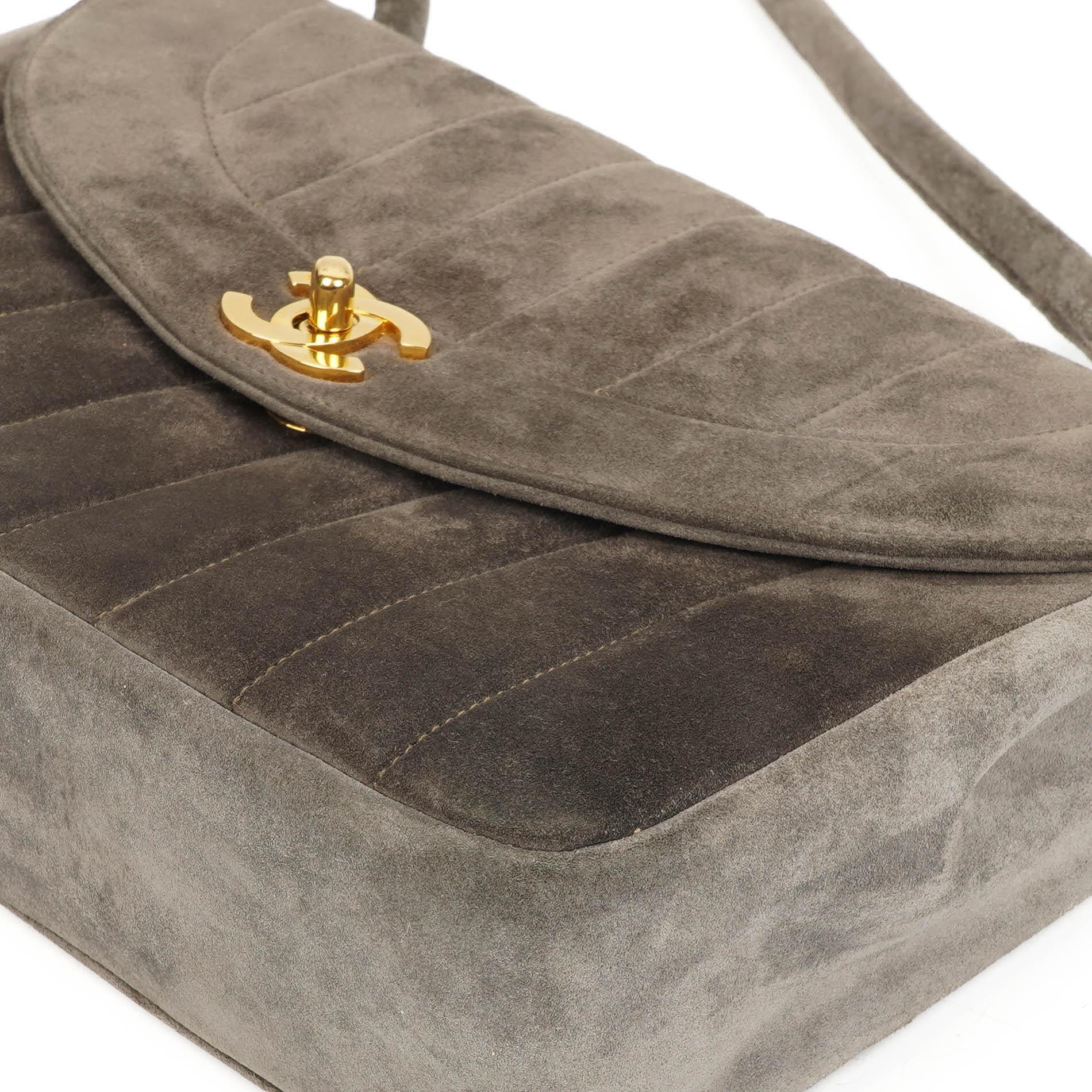 Chanel Diana Vertical Single Flap Bag, Gestepptes Leder, 24K Goldplattierte Hardware