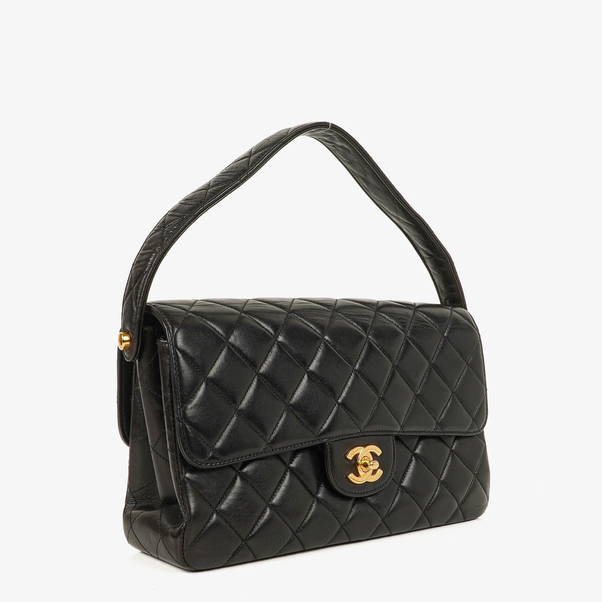Chanel Wendedesign Clutch aus schwarzem Lammleder mit 24K-vergoldeten Beschlägen