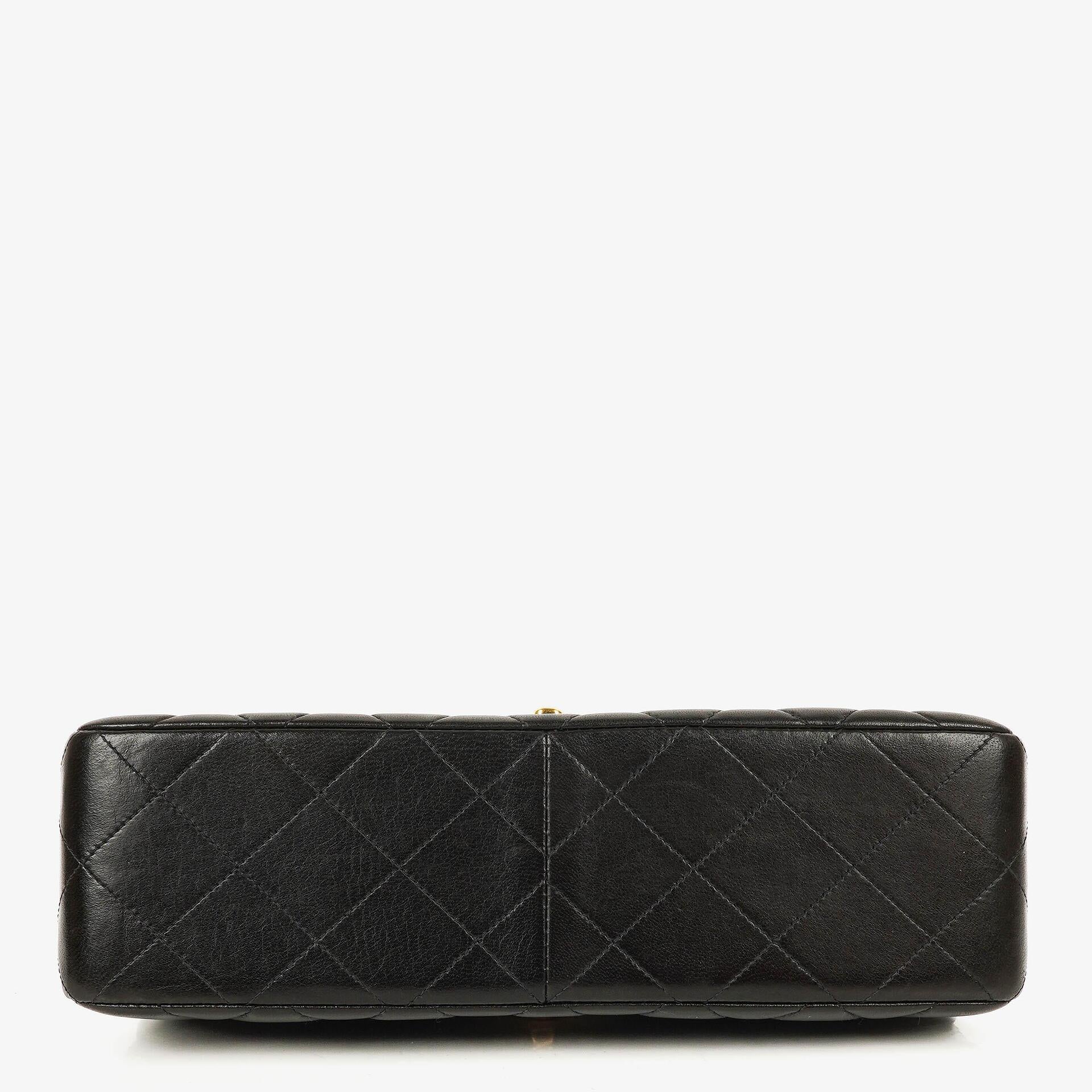 Chanel Wendedesign Clutch aus schwarzem Lammleder mit 24K-vergoldeten Beschlägen