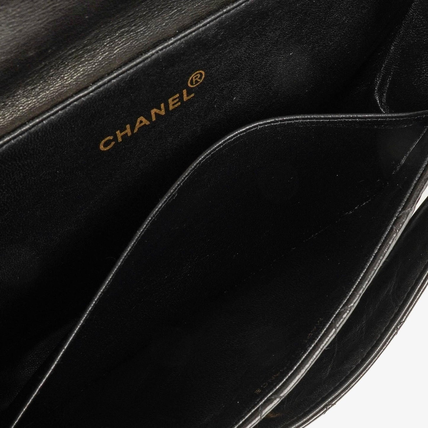 Chanel Wendedesign Clutch aus schwarzem Lammleder mit 24K-vergoldeten Beschlägen