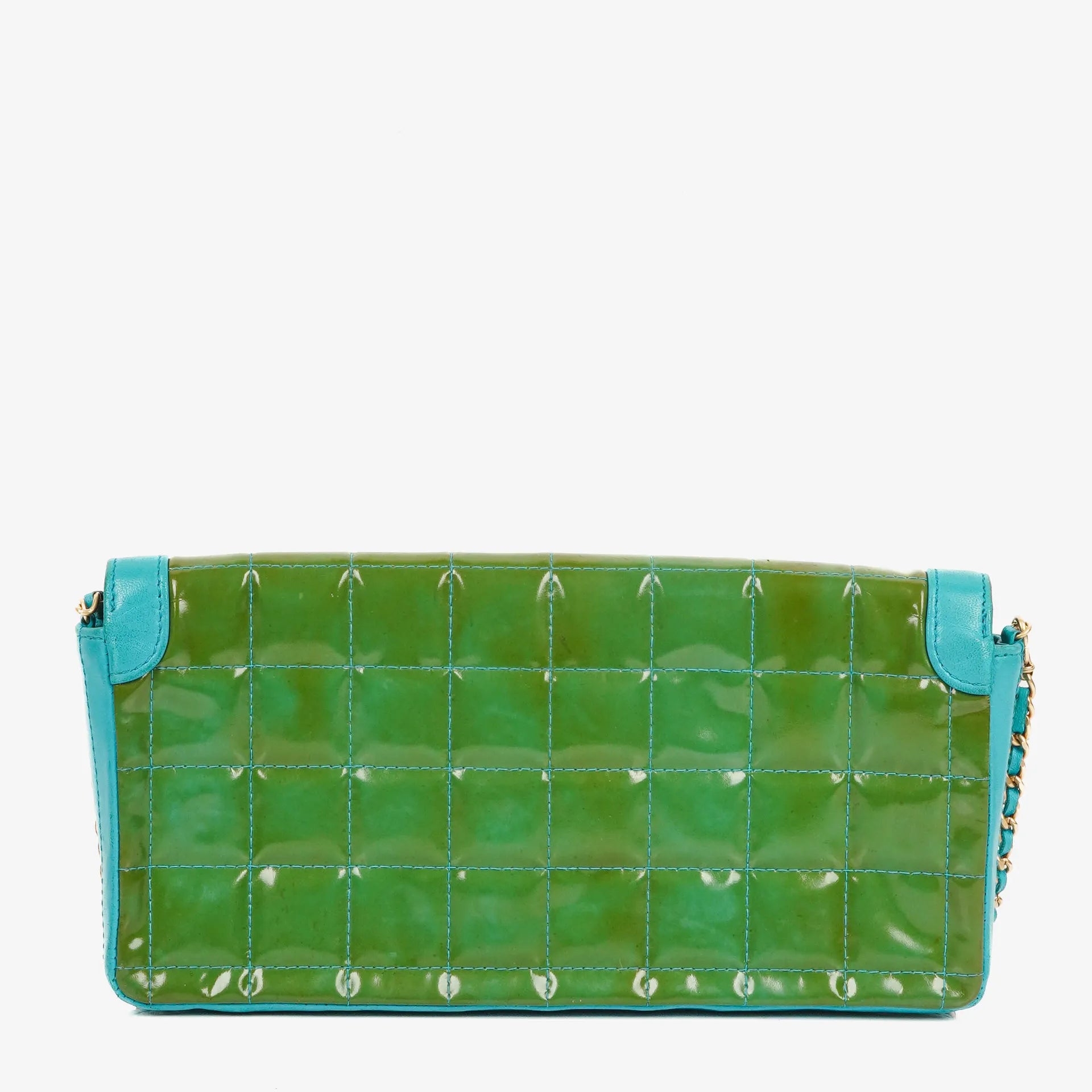 Chanel East West Chocolate Bar Flap Tasche aus Lackleder
