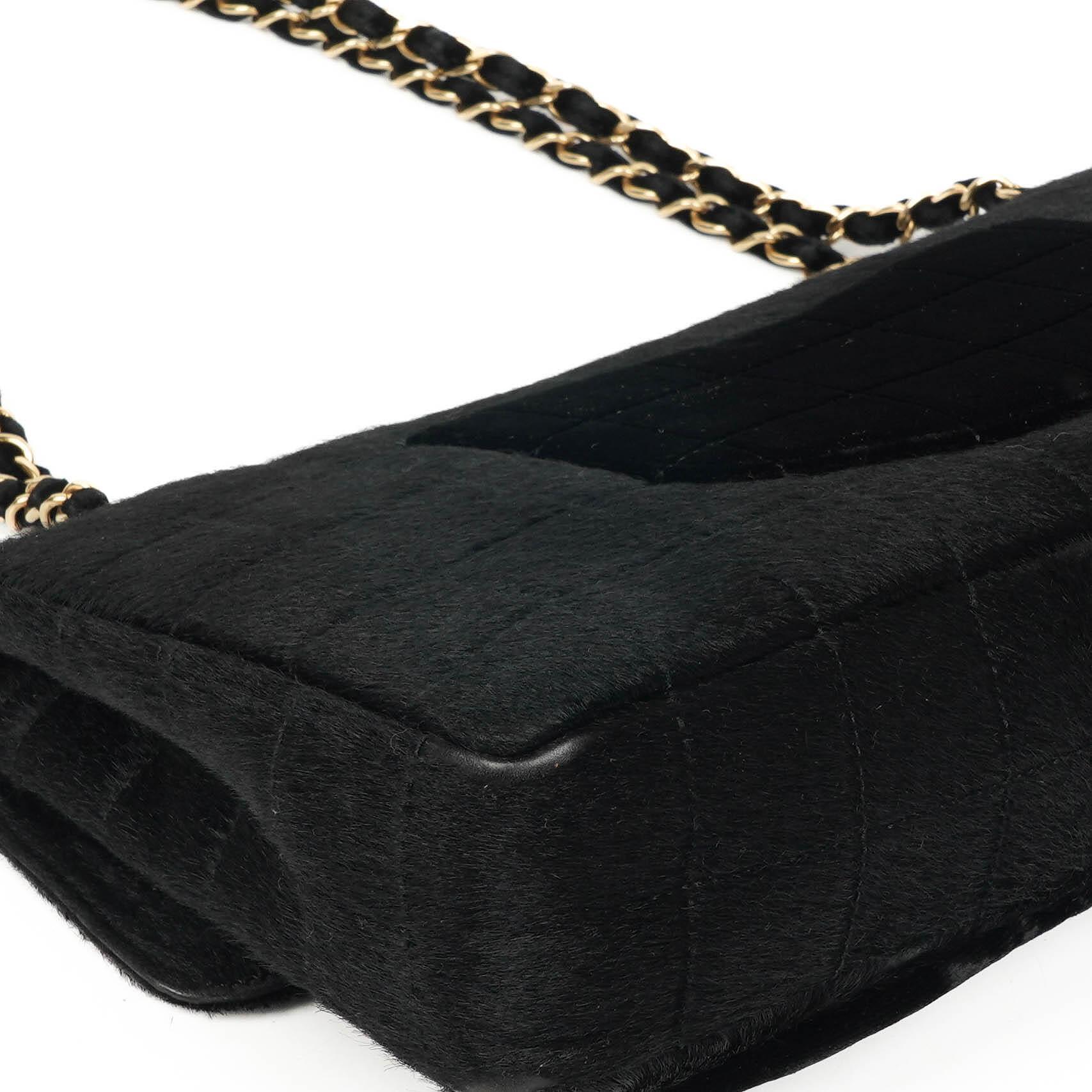 Chanel East West Flap Bag aus Ponyhaar Samt Schokoladenriegel mit goldfarbener Hardware