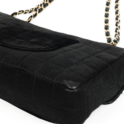 Chanel East West Flap Bag aus Ponyhaar Samt Schokoladenriegel mit goldfarbener Hardware