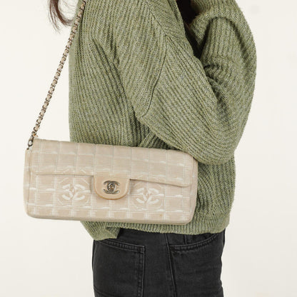 Chanel East West Travel Line Chocolate Bar Flap Tasche