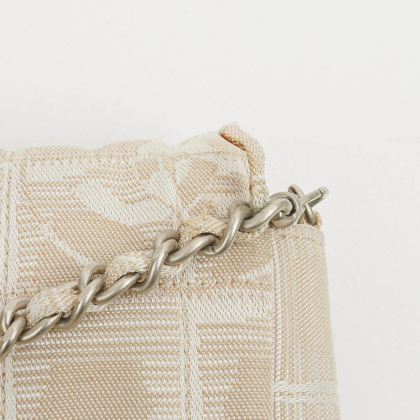 Chanel East West Travel Line Chocolate Bar Flap Tasche