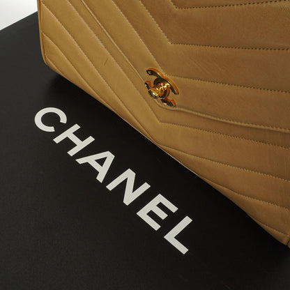 Chanel Envelope Beige Chevron Gesteppt Crossbody Tasche Mit 24K Vergoldeten Beschlägen