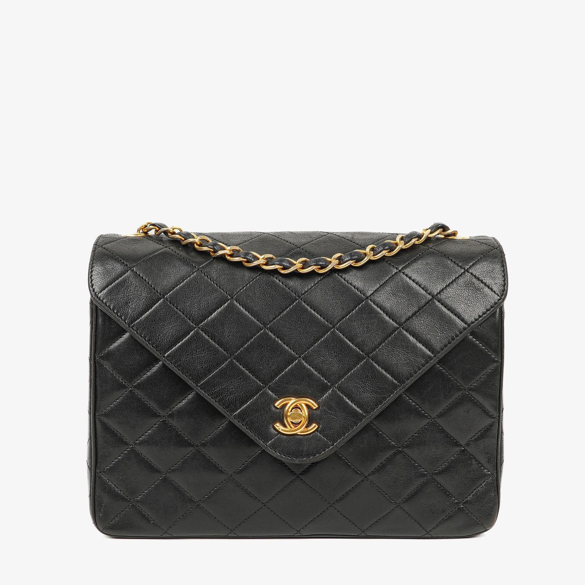 Chanel Envelope Flap Tasche Schwarz Gepolstertes Lammleder mit 24K Vergoldeten Beschlägen