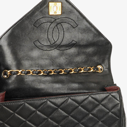 Chanel Envelope Flap Tasche Schwarz Gepolstertes Lammleder mit 24K Vergoldeten Beschlägen