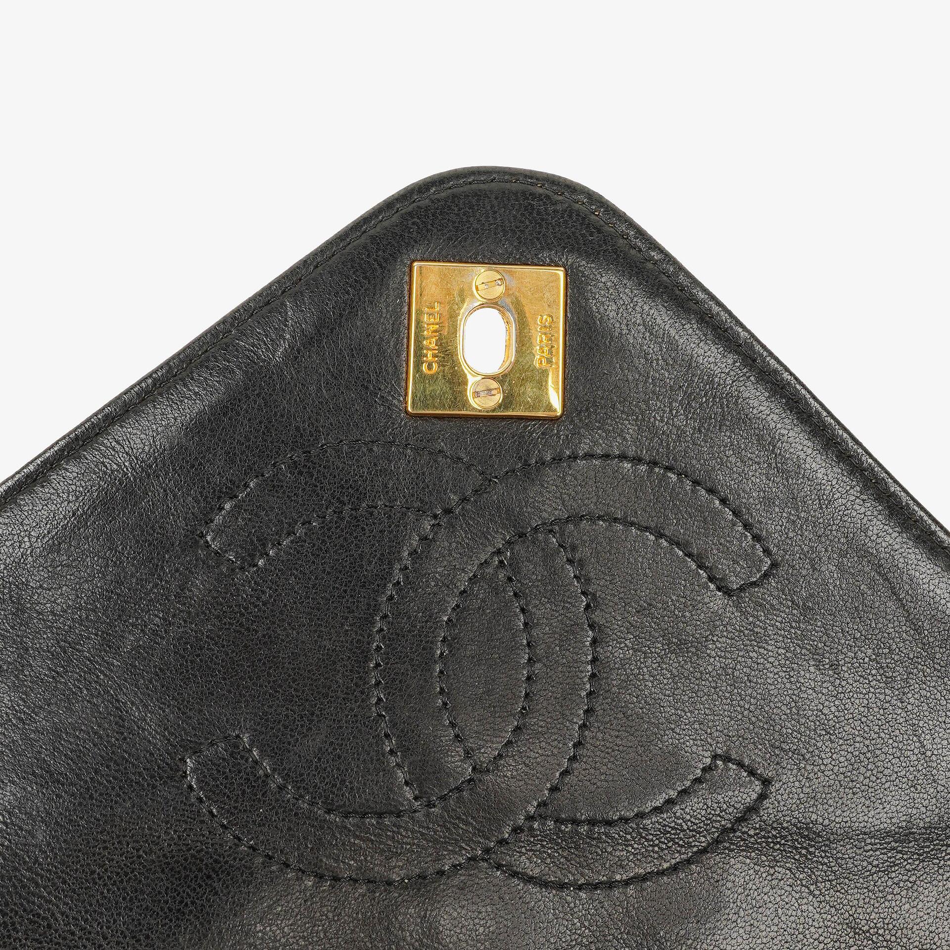 Chanel Envelope Flap Tasche Schwarz Gepolstertes Lammleder mit 24K Vergoldeten Beschlägen