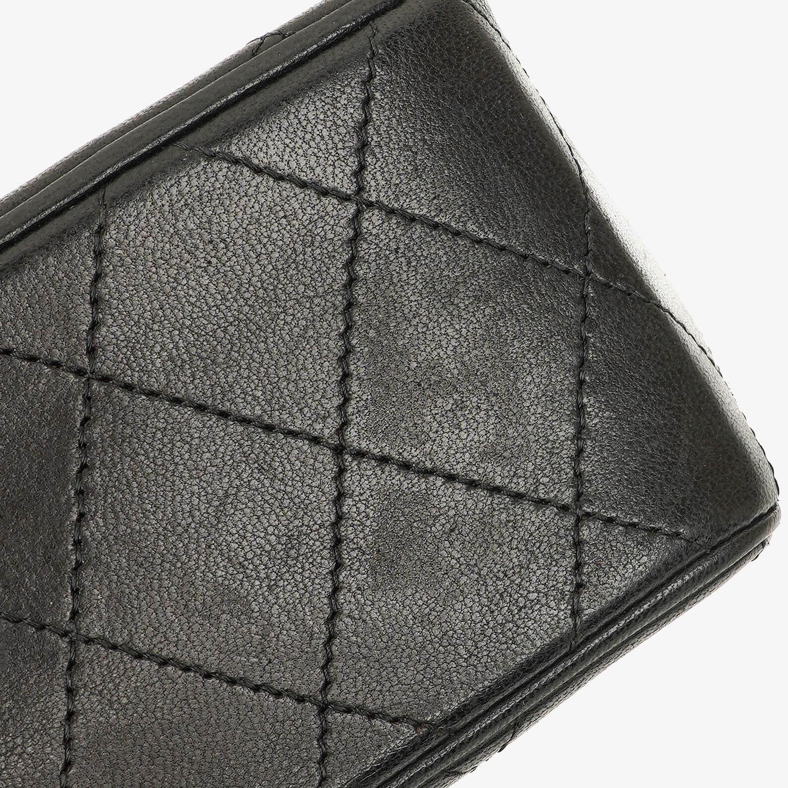 Chanel Envelope Flap Tasche Schwarz Gepolstertes Lammleder mit 24K Vergoldeten Beschlägen