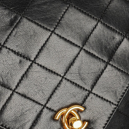 Chanel Envelope Flap Tasche aus schwarzem gestepptem Lammleder mit 24K vergoldeten Beschlägen