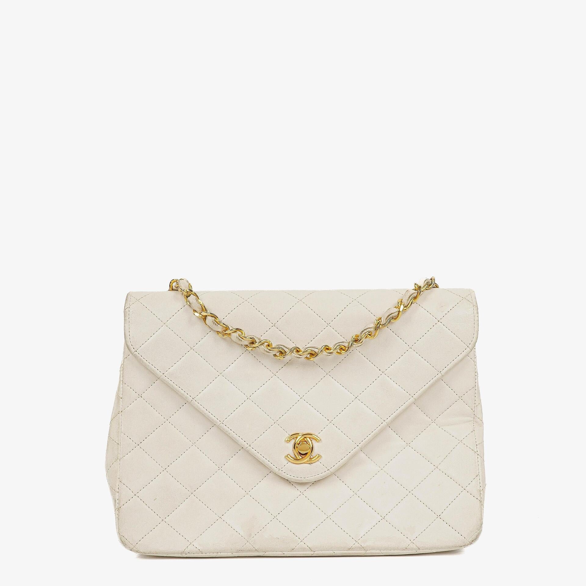 Chanel Umschlagklappe Tasche Weiß Gesteppt Lammleder mit 24K Vergoldeter Hardware