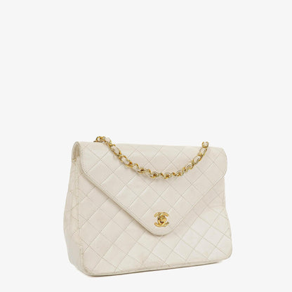 Chanel Umschlagklappe Tasche Weiß Gesteppt Lammleder mit 24K Vergoldeter Hardware