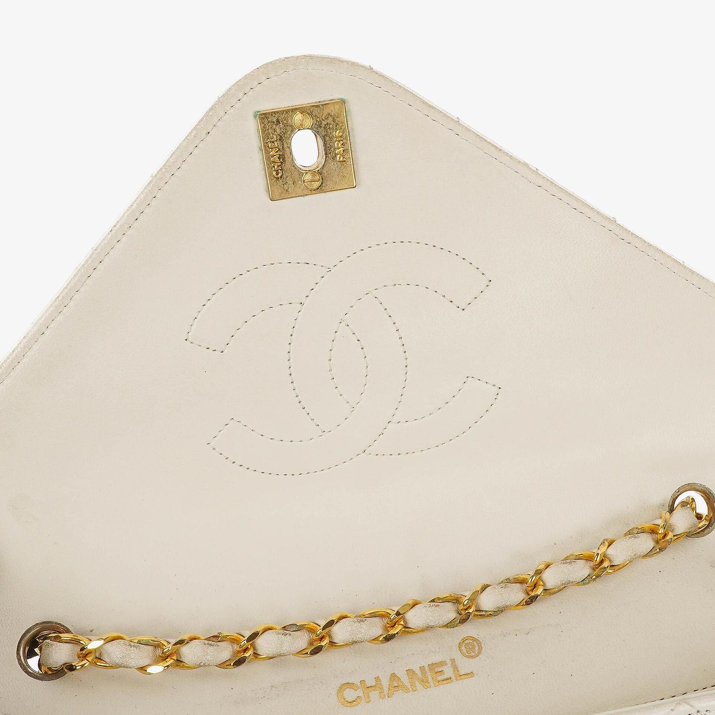 Chanel Umschlagklappe Tasche Weiß Gesteppt Lammleder mit 24K Vergoldeter Hardware