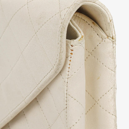 Chanel Umschlagklappe Tasche Weiß Gesteppt Lammleder mit 24K Vergoldeter Hardware