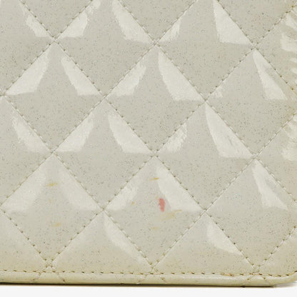 Chanel Evening Star East West Flap Bag aus weißem gestepptem Patentleder