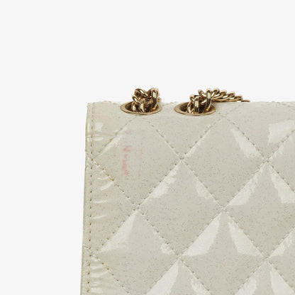 Chanel Evening Star East West Flap Bag aus weißem gestepptem Patentleder