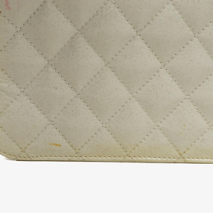 Chanel Evening Star East West Flap Bag aus weißem gestepptem Patentleder