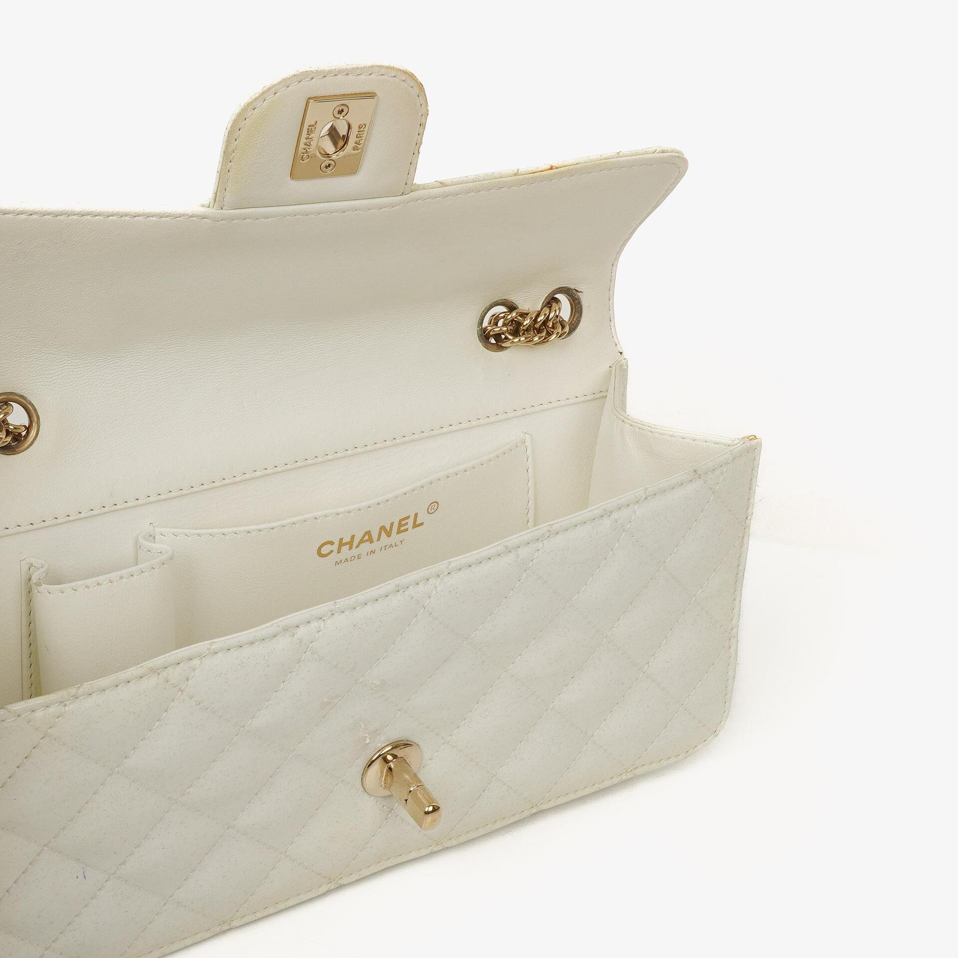 Chanel Evening Star East West Flap Bag aus weißem gestepptem Patentleder