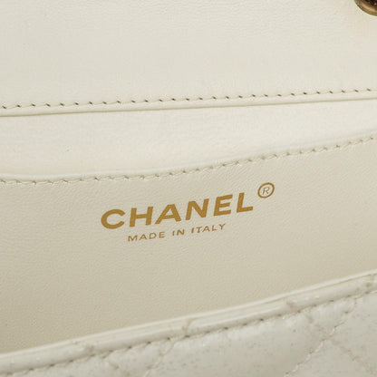 Chanel Evening Star East West Flap Bag aus weißem gestepptem Patentleder
