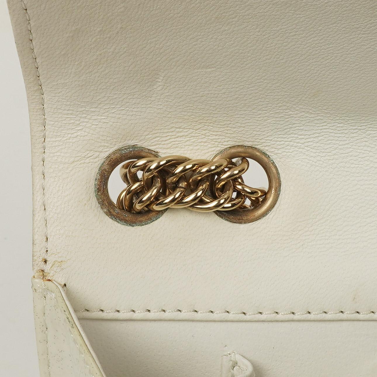 Chanel Evening Star East West Flap Bag aus weißem gestepptem Patentleder