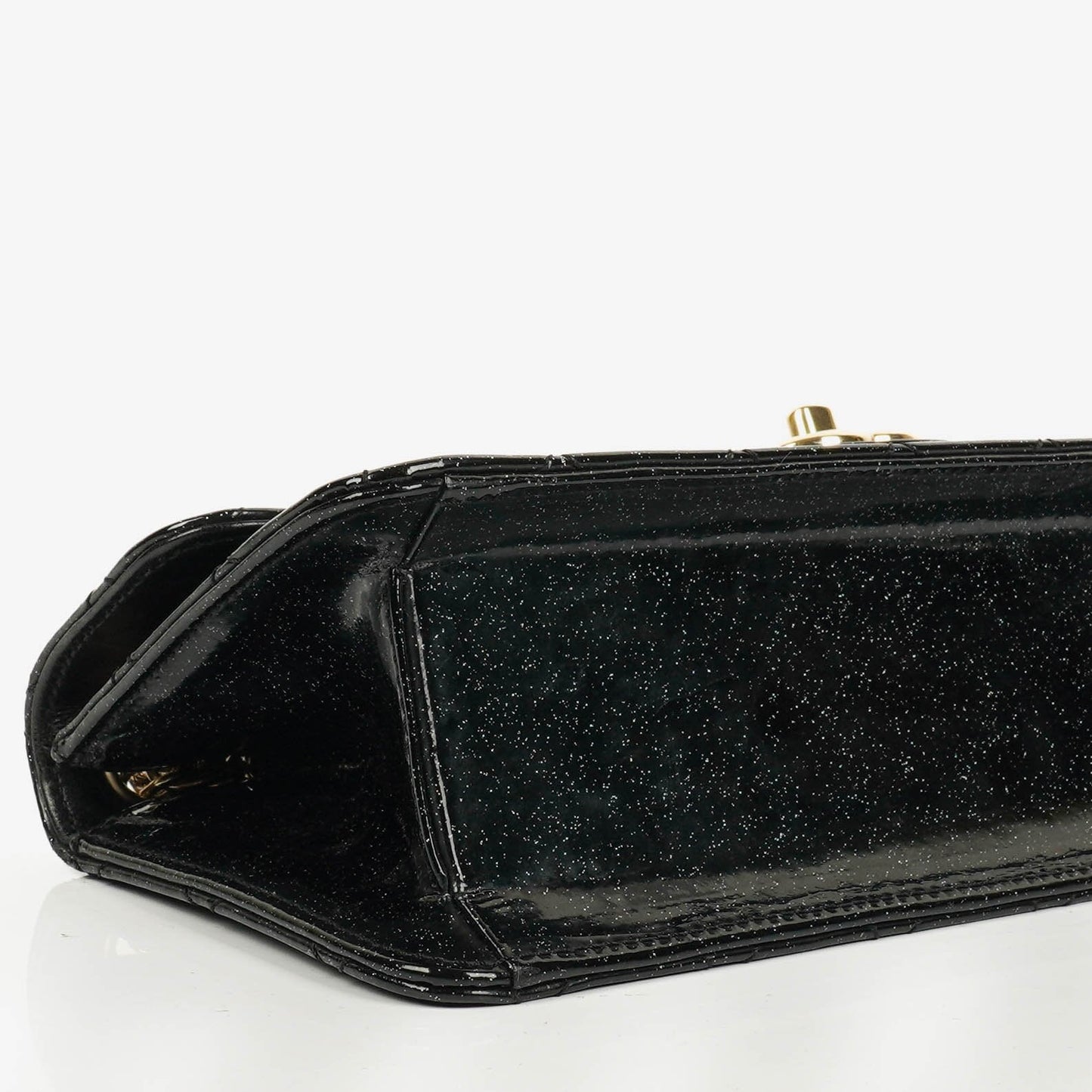 Chanel Evening Star East West Flap Bag aus gestepptem Glitzer-Lackleder