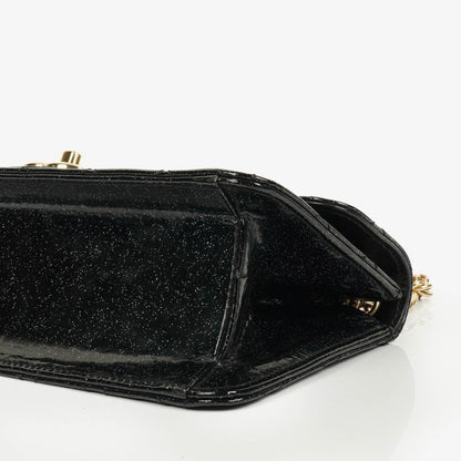 Chanel Evening Star East West Flap Bag aus gestepptem Glitzer-Lackleder