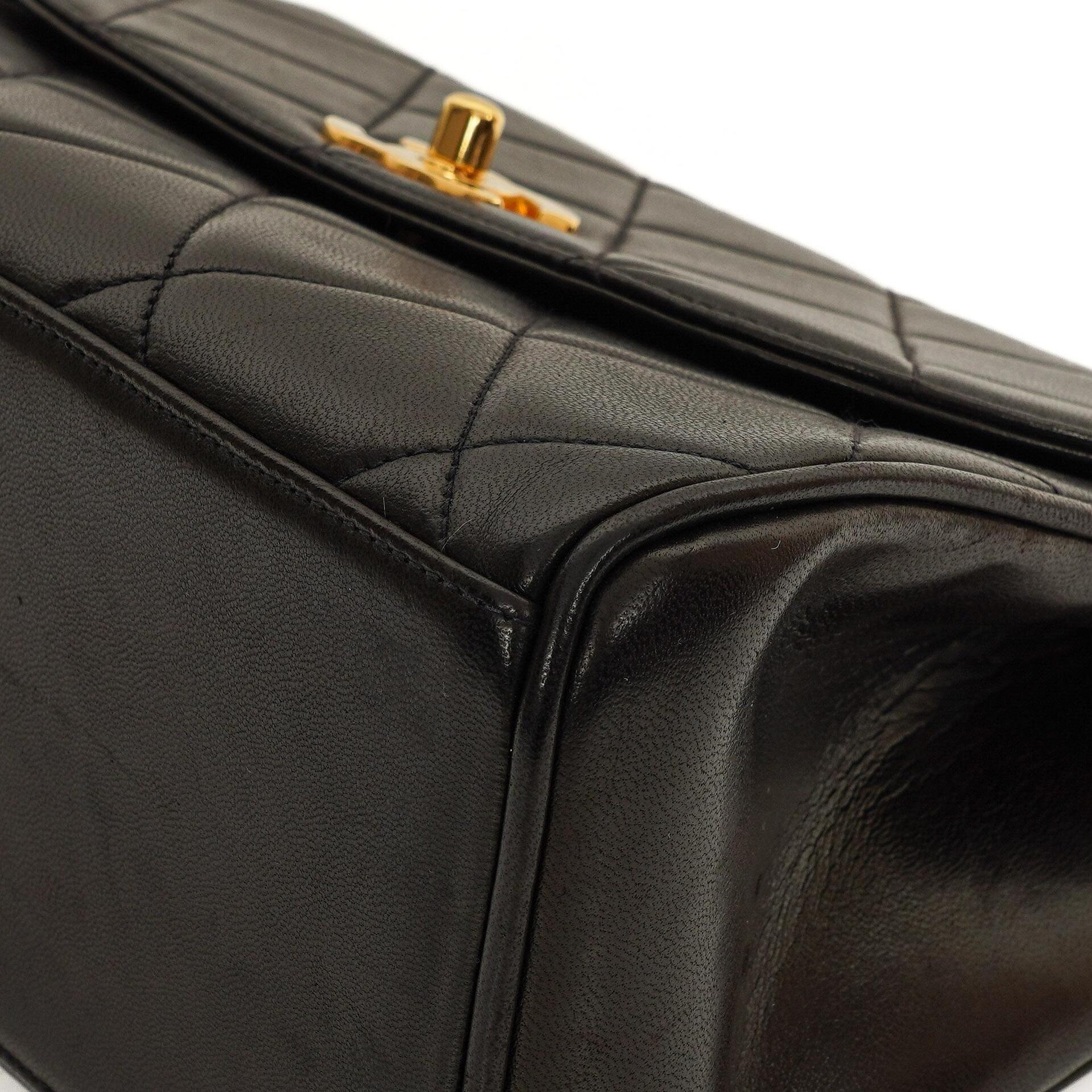 Chanel Flap Tasche Schwarz Gestepptes Lammleder Mit Ketten-Topgriff Und 24K Vergoldeten Beschlägen 1994-1996