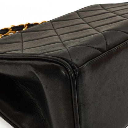 Chanel Flap Tasche Schwarz Gestepptes Lammleder Mit Ketten-Topgriff Und 24K Vergoldeten Beschlägen 1994-1996
