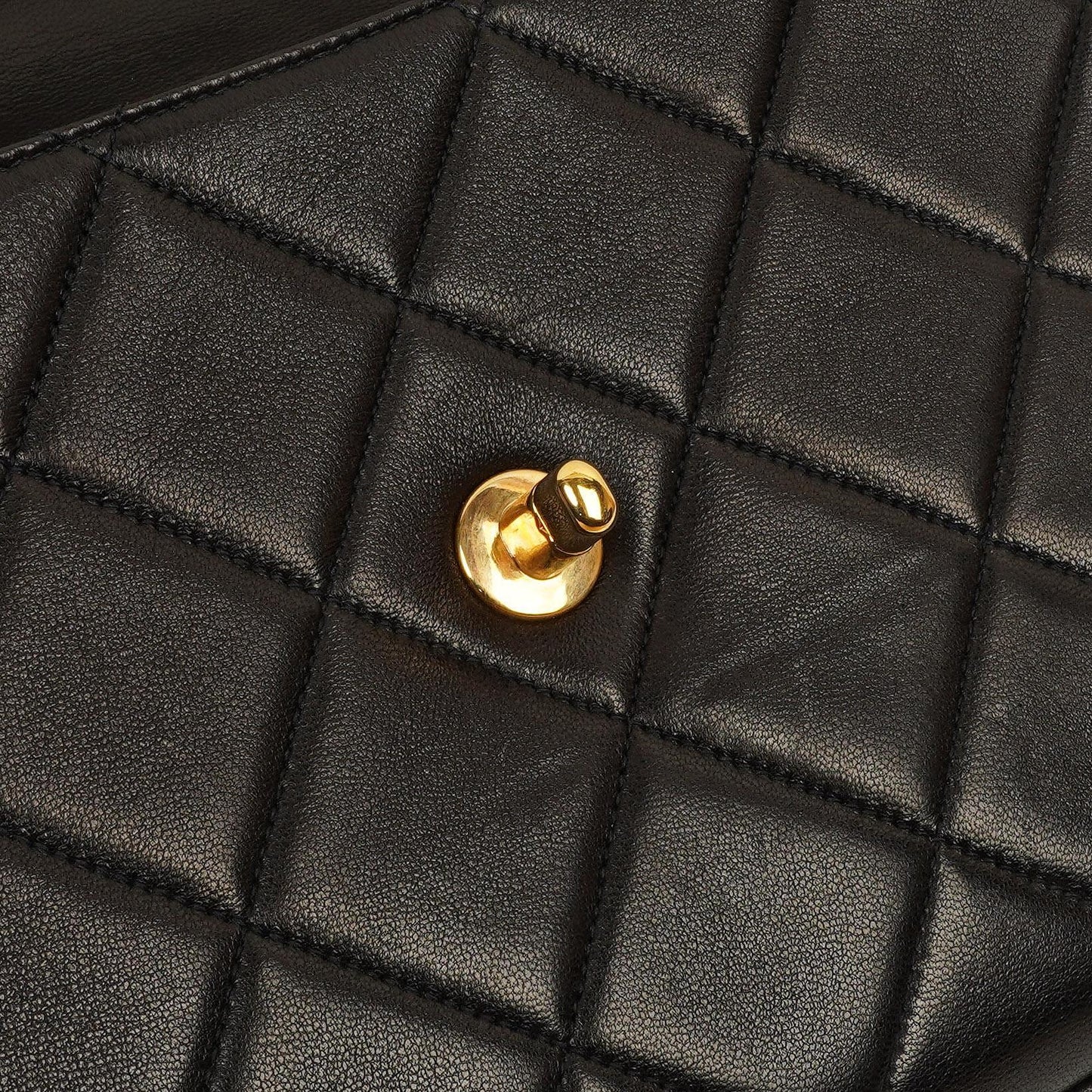 Chanel Flap Tasche Schwarz Gestepptes Lammleder Mit Ketten-Topgriff Und 24K Vergoldeten Beschlägen 1994-1996